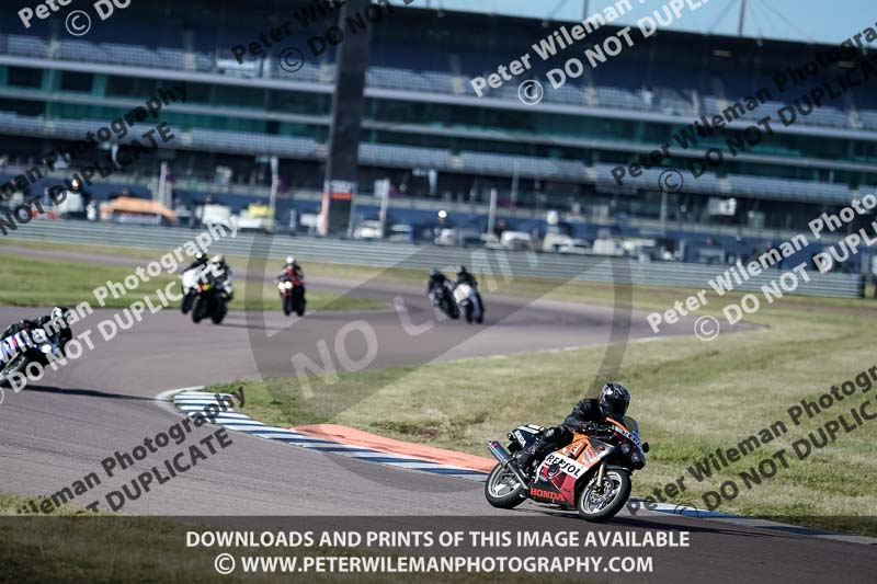 Rockingham no limits trackday;enduro digital images;event digital images;eventdigitalimages;no limits trackdays;peter wileman photography;racing digital images;rockingham raceway northamptonshire;rockingham trackday photographs;trackday digital images;trackday photos